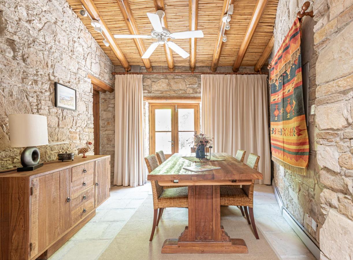 The Carob Tree Villa - Rustic Luxury Home With Access To Pool And Restaurant Larnaca Exterior photo