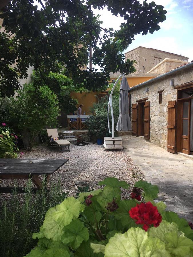 The Carob Tree Villa - Rustic Luxury Home With Access To Pool And Restaurant Larnaca Exterior photo